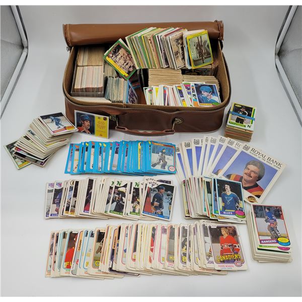 Lot of Assorted VTG Hockey Cards