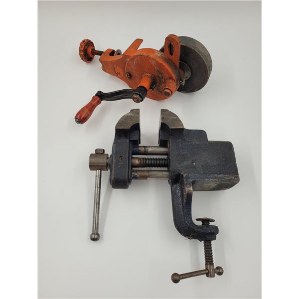 Heavy-Duty Vise & Hand-Operated Grinder