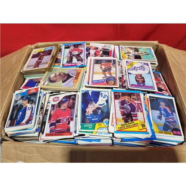 Lot of Assorted VTG Hockey Cards