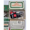 Image 2 : VTG Singer Sewing Supplies