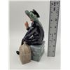 Image 4 : Royal Doulton Hand-Painted Porcelain Shore Leave Figurine Made in England (HN2254)