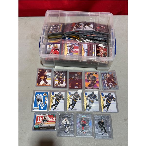 Lot of Assorted Hockey Cards