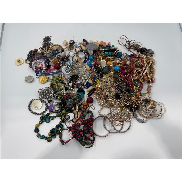 Lot of Assorted VTG Jewelry