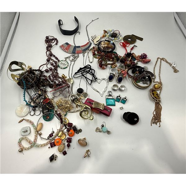Lot of Assorted VTG Jewelry