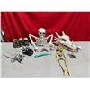 Image 1 : Skeleton Decor Lot