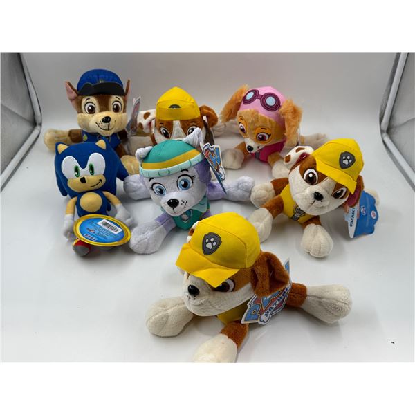 Lot of Assorted Plush Toys (Paw Patrol, Sonic The Hedgehog)