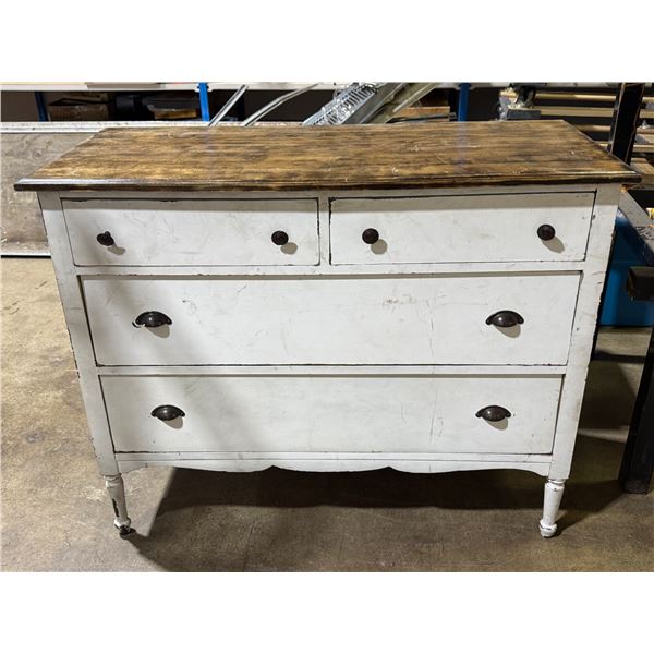 VTG Wooden Dresser w/ Drawers