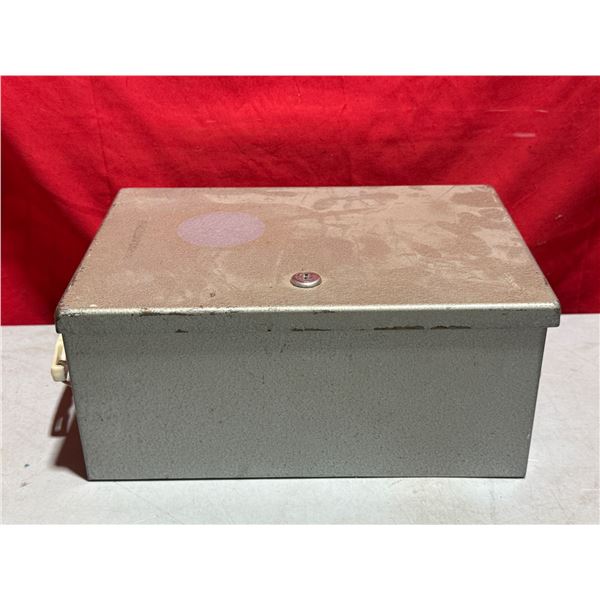 VTG Metal Lock Box / Cash Box with Key Lock