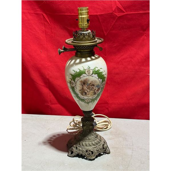 VTG Ornate Porcelain & Brass Table Lamp