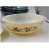 Image 4 : Vintage Pyrex / Glass Bakeware Lot