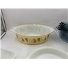 Image 7 : Vintage Pyrex / Glass Bakeware Lot