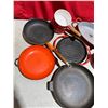 Image 2 : VTG Cast Iron & Enamel Cookware Lot