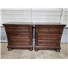 Image 1 : 2 Nightstands