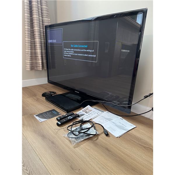 60" Samsung Smart TV with Samsung Blu-Ray Disc Player