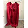 Image 8 : 1 white Museum Replica robe and cloak, 2 red tunic and 2 red cloaks