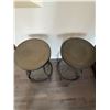 Image 3 : 2 stools