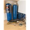 Image 1 : Torch and Propane Bottles