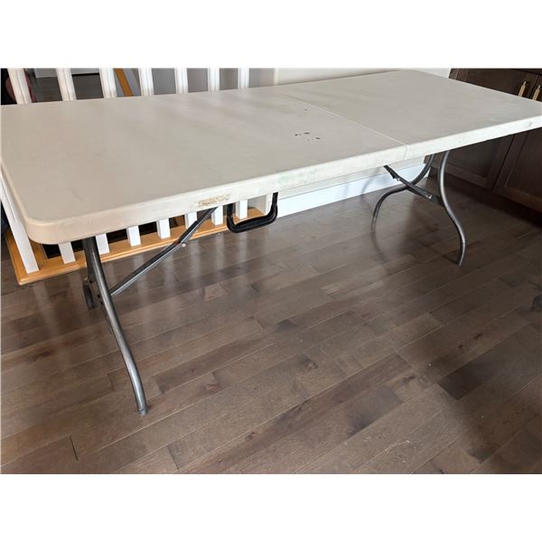 6' Folding Table
