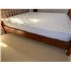 Image 18 : Wooden 4-Poster Colonial Bed w/ Carved Posts & Mattress 78" x 87"