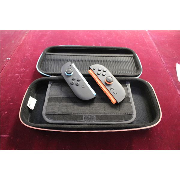 Nintendo Switch Carry Case w/2 Controllers
