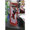 Image 3 : Harley Quinn Figurine in Box - 18"