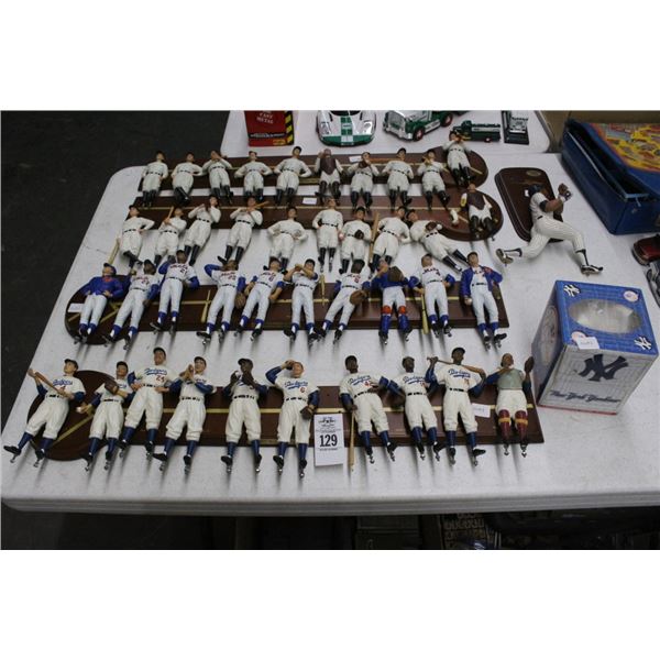Yankees/Mets/Dodgers Souvenir Figurine Collector Sets w/Plaquer Standards Danbury