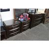 Image 2 : Mocha 9 Drawer Dresser, Mirror, 2 Nightstand Set