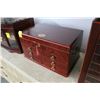 Image 2 : Thompson Cherry Burl Locking Cigar Humidor