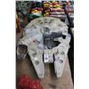 Image 1 : Large Millenium Falcon Model