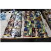 Image 1 : 21-Star Wars Collector Figurines - 21 X $