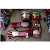 Image 1 : Iron Man Gloves 4 w/Masks - 2