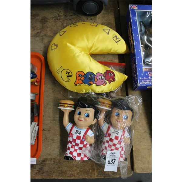 Bob's Big Bot Figurines 2, Pac Man Head Pillow