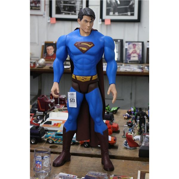 Superman  30"  Figurine