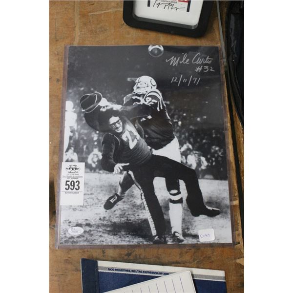 Mike Curtis  # 32 Colts Vintage Autographed Photo