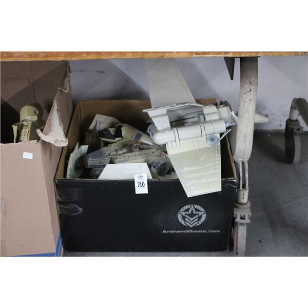 Box w/Millenium Falcon, Star Wars Battleships