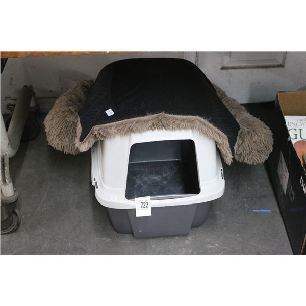 Pet Rug w/Litter Box