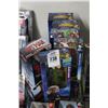 Image 5 : 28-Super Hero Figurines - 28 X $