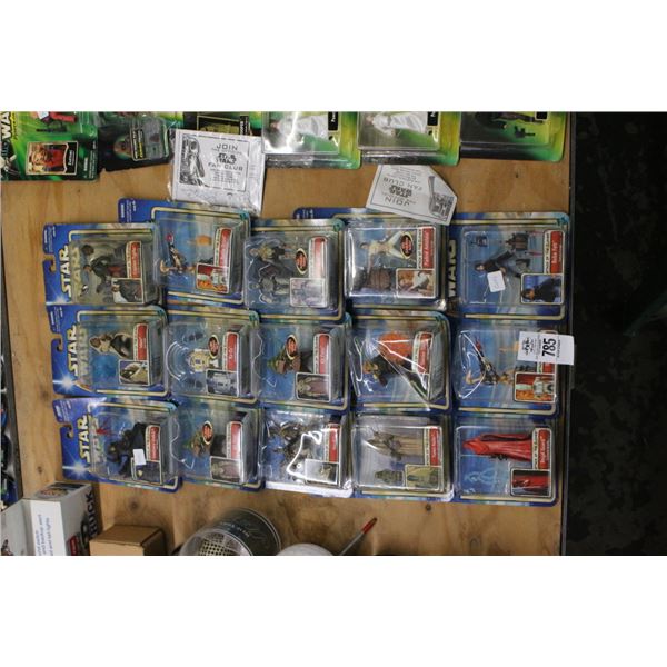 15-Star Wars Collector Figurines - 15 X $