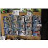 Image 1 : 15-Star Wars Collector Figurines - 15 X $