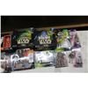 Image 3 : 12-Star Wars Collector Figurines - 12 X $