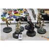 Image 1 : 7-Star Wars Collector Figurines - 7 X $