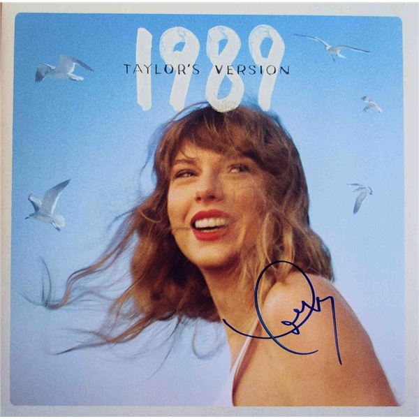 Taylor Swift 1989 signed album