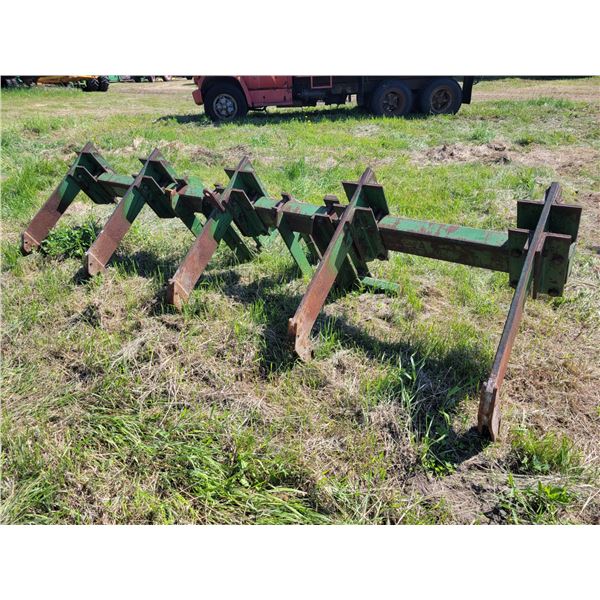 JD 5 tine ripper, 12 ft, SN. 24C-01, Located at 23012 Twp 604, North West of Thorhild. Viewing is Ju