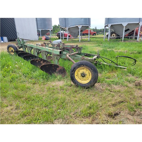 John Deere 3100 - 5 Bottom Plow, SN. 10153, Located at 23012 Twp 604, North West of Thorhild. Viewin