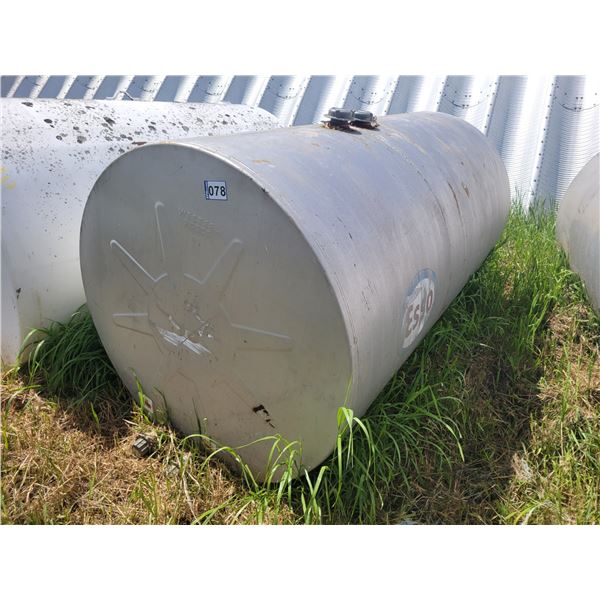 Westeel Rosco  2 comp fuel tank. 7ft X 3 1/2 ft. Located at 23012 Twp 604, North West of Thorhild. V