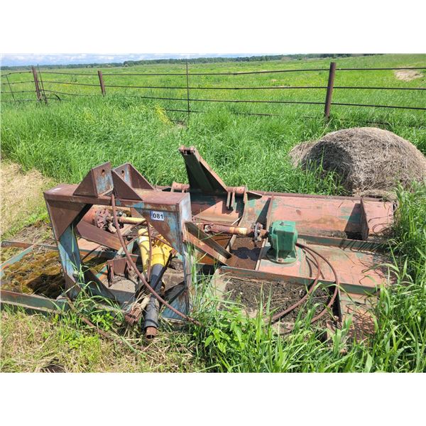 Rough cut mower, approx. 11ft, PTO, 3pt hitch. Located at 23012 Twp 604, North West of Thorhild. Vie