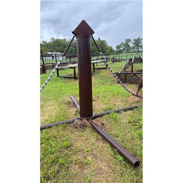 Cattle oiler. Located at 23012 Twp. 604, North West of Thorhild. PH Gloria (780) 217-6036