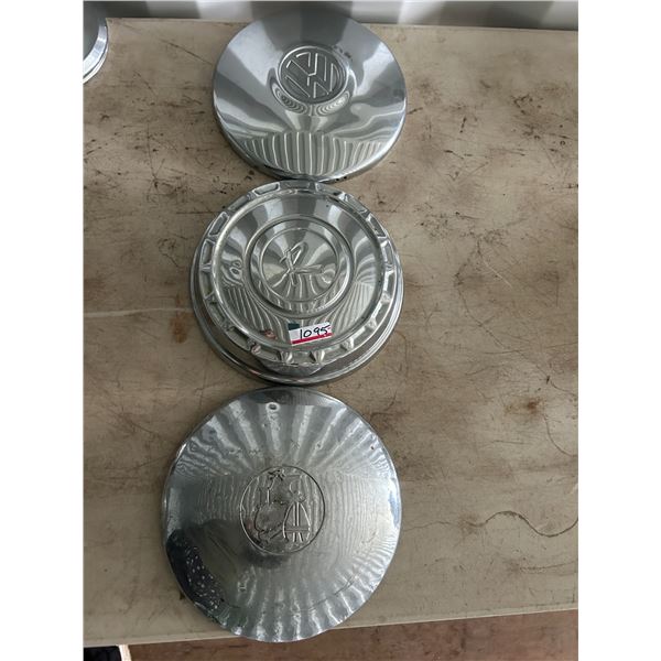 3 Hubcaps, selling all together