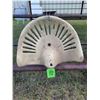 Image 1 : Beige seat