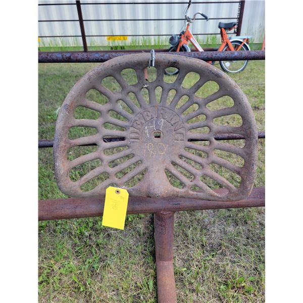 Deering seat